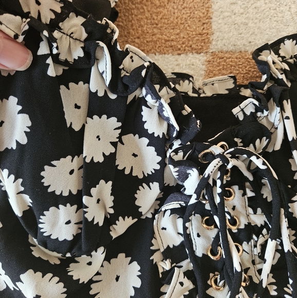 Sabo Skirt Puff Sleeve Lace-Up Corset Cropped Top Black & White Floral Small - Picture 7 of 9